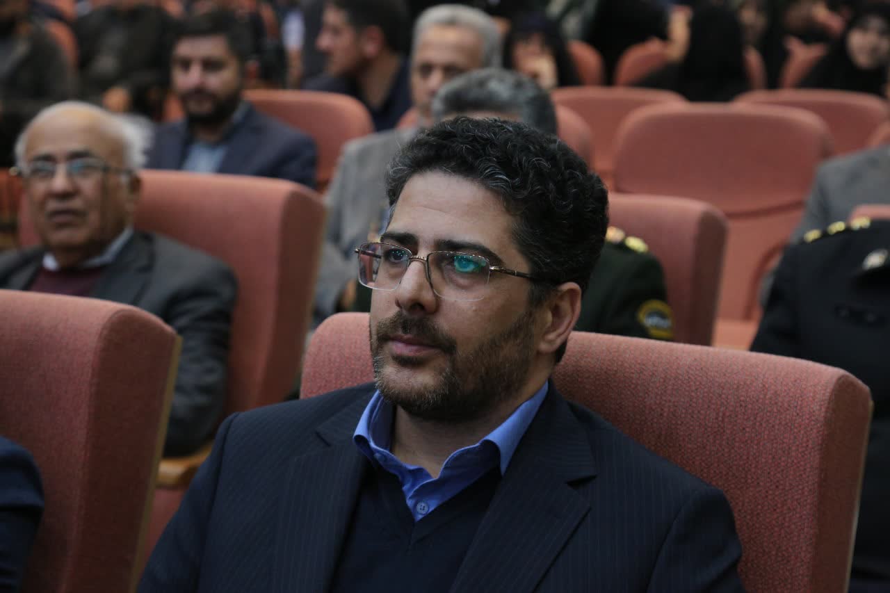 با حکم دکتر جمالی نژاد قائم مقام شورای شهر بهارستان، محمد مهدی فردوسی رسماً شهردار بهارستان شد