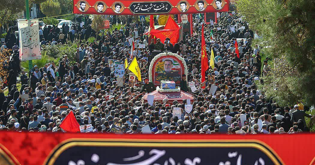 برگزاری مراسم تشییع پیکر شهید نیلفروشان در اصفهان
