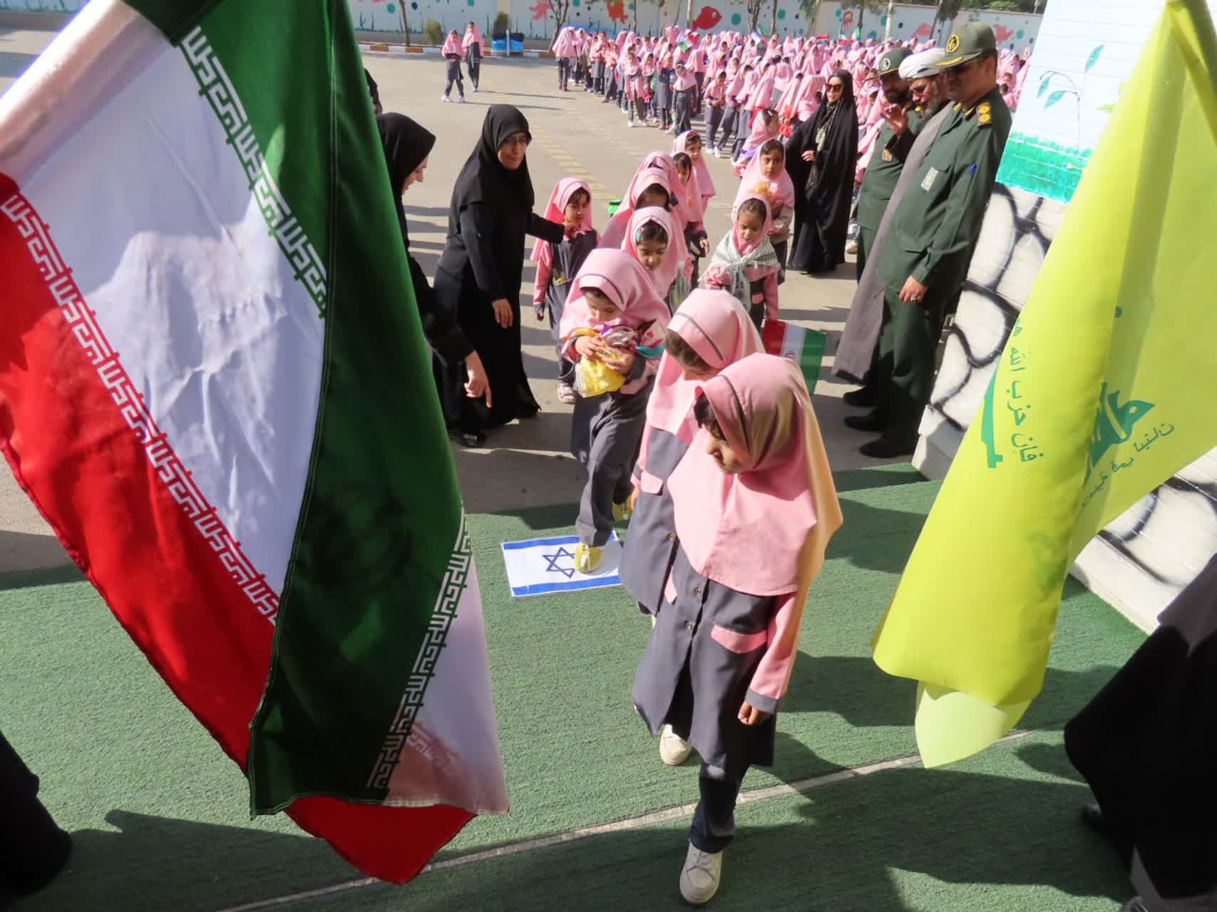 اعلام همبستگی و همدردی دانش آموزان بهارستانی با کودکان و نوجوانان فلسطینی 