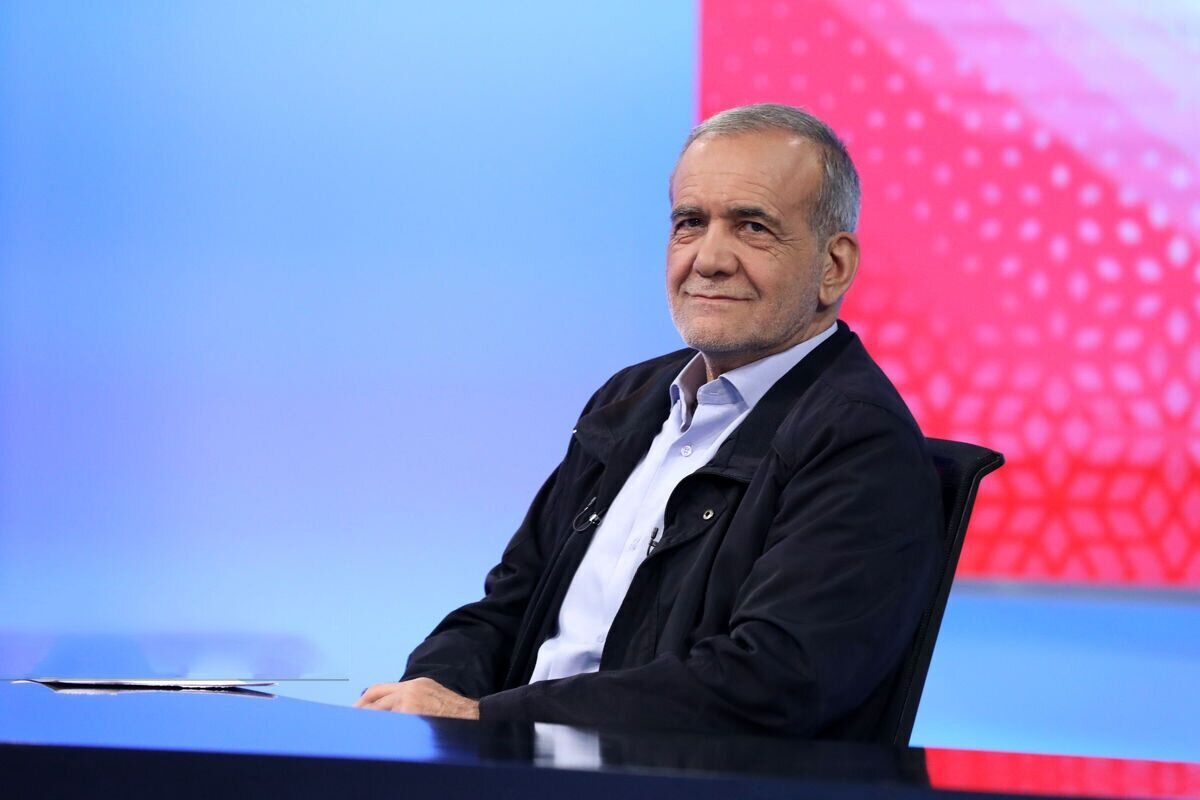 پزشکیان فردا چهاردهمین رئیس جمهور ایران خواهد شد 