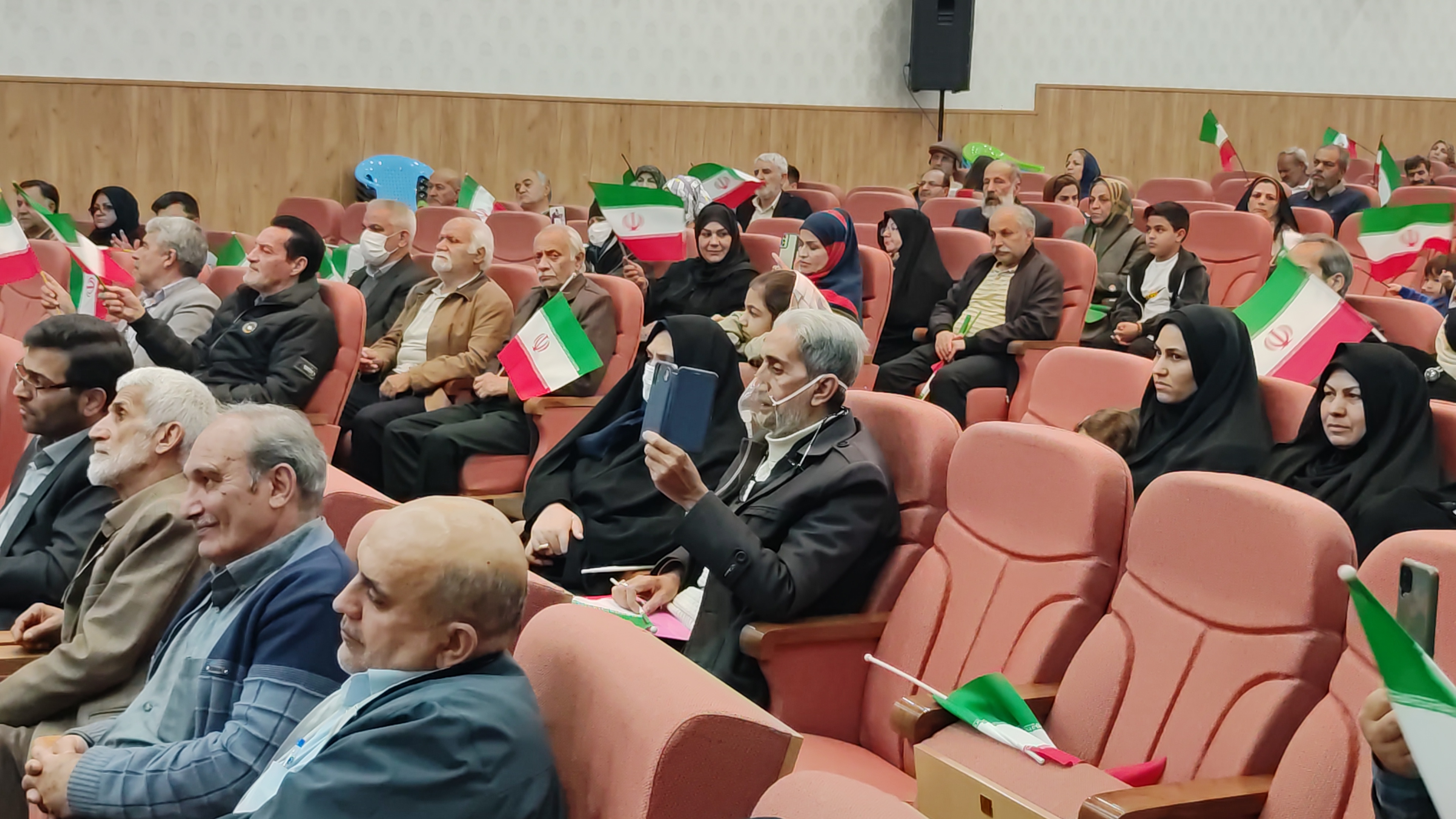 مراسم تجلیل از جانبازان شهر بهارستان