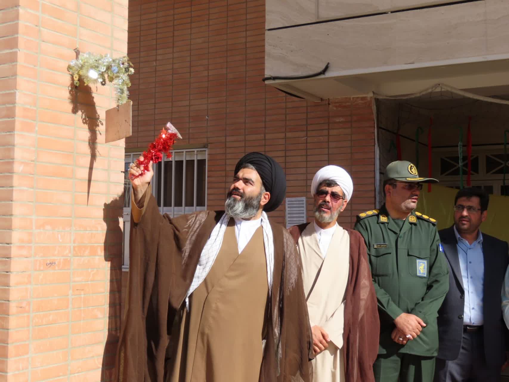 زنگ مهر و مقاومت در مدرسه حجاب 
