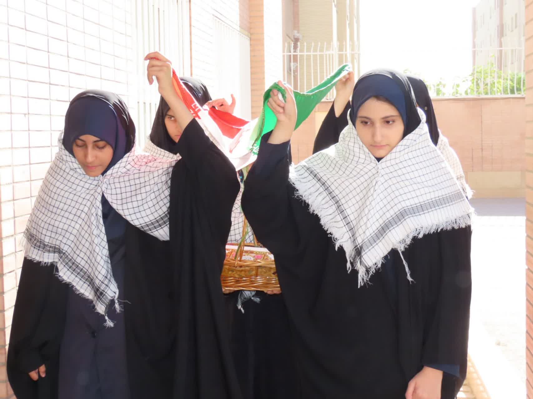 زنگ مهر و مقاومت در مدرسه حجاب
