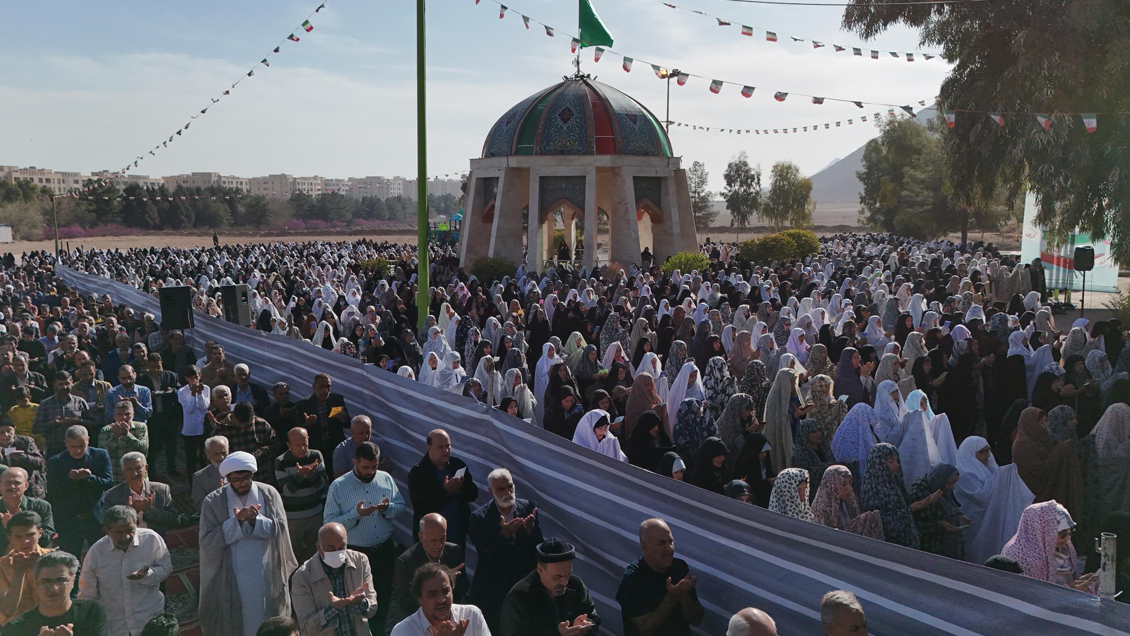 نماز عید فطر شهر بهارستان 